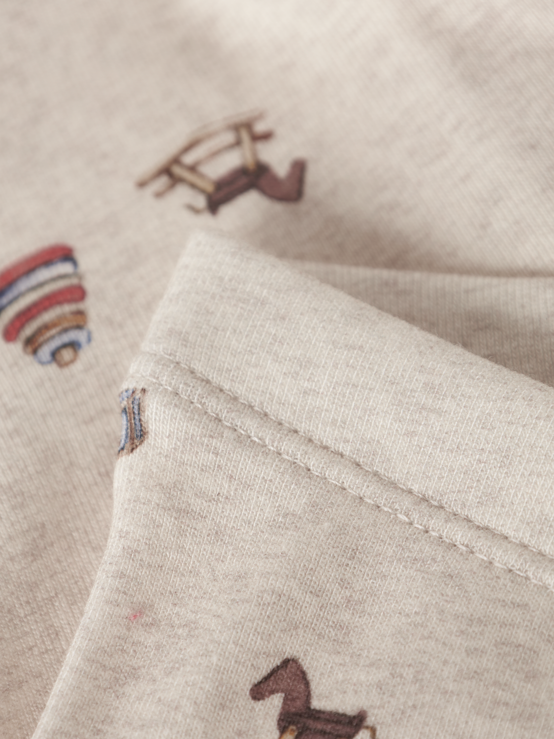 model_shot-front_full